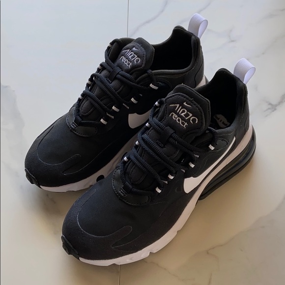 NWT Nike Air Max 270 React - Picture 5 of 8